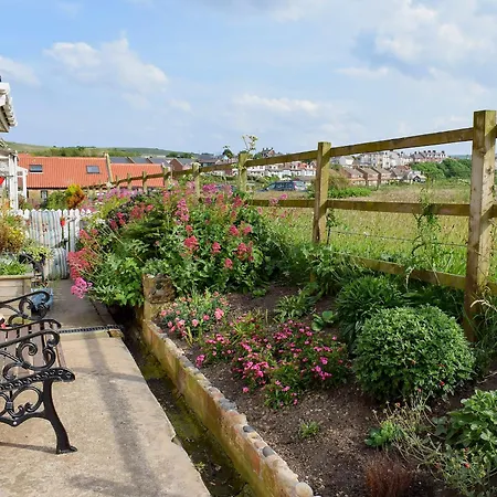 Semesterbostad Sea Breeze Staithes
